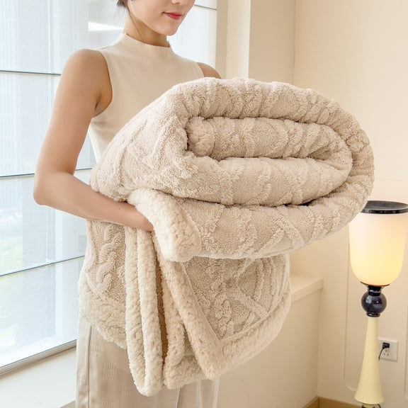 ROSEKIND Luxury Diamond Jacquard Sherpa Throw Blanket, Ultra Soft Reversible Fleece Bed Blanket for Couch & Sofa, Warm & Decorative, 80"x90", Ivory Cream