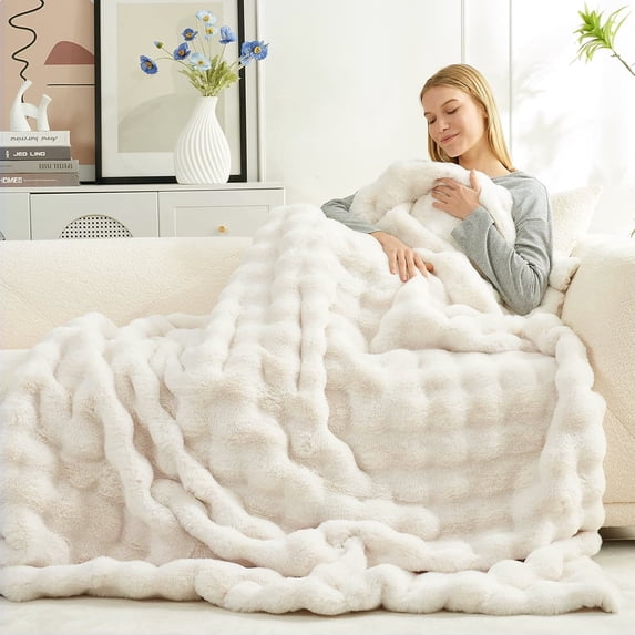 ROSEKIND Ultra Soft Cozy Faux Fur Throw Blanket, Fuzzy Plush Thick Bubble Blanket| White|50x60inch