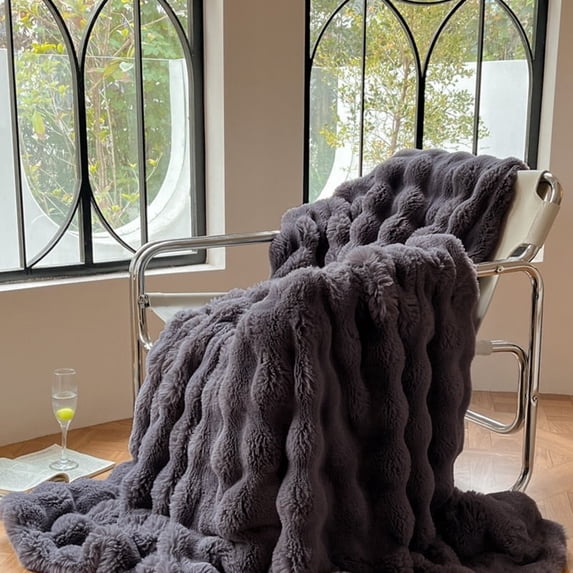 ROSEKIND ultra-soft 680GSM Faux Fur Ribbed Throw Blanket for Sofa & Bed, Cozy Gift for Adults & Friends, 50x60in, Midnight Dark Grey