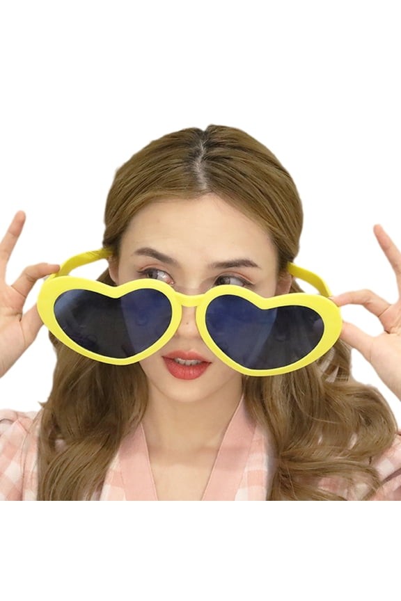 Novelty Sunglasses for Party Props Oversized Heart Eyeglasses Women Street Snap Eyewear Carnivals Humorous Eyewear