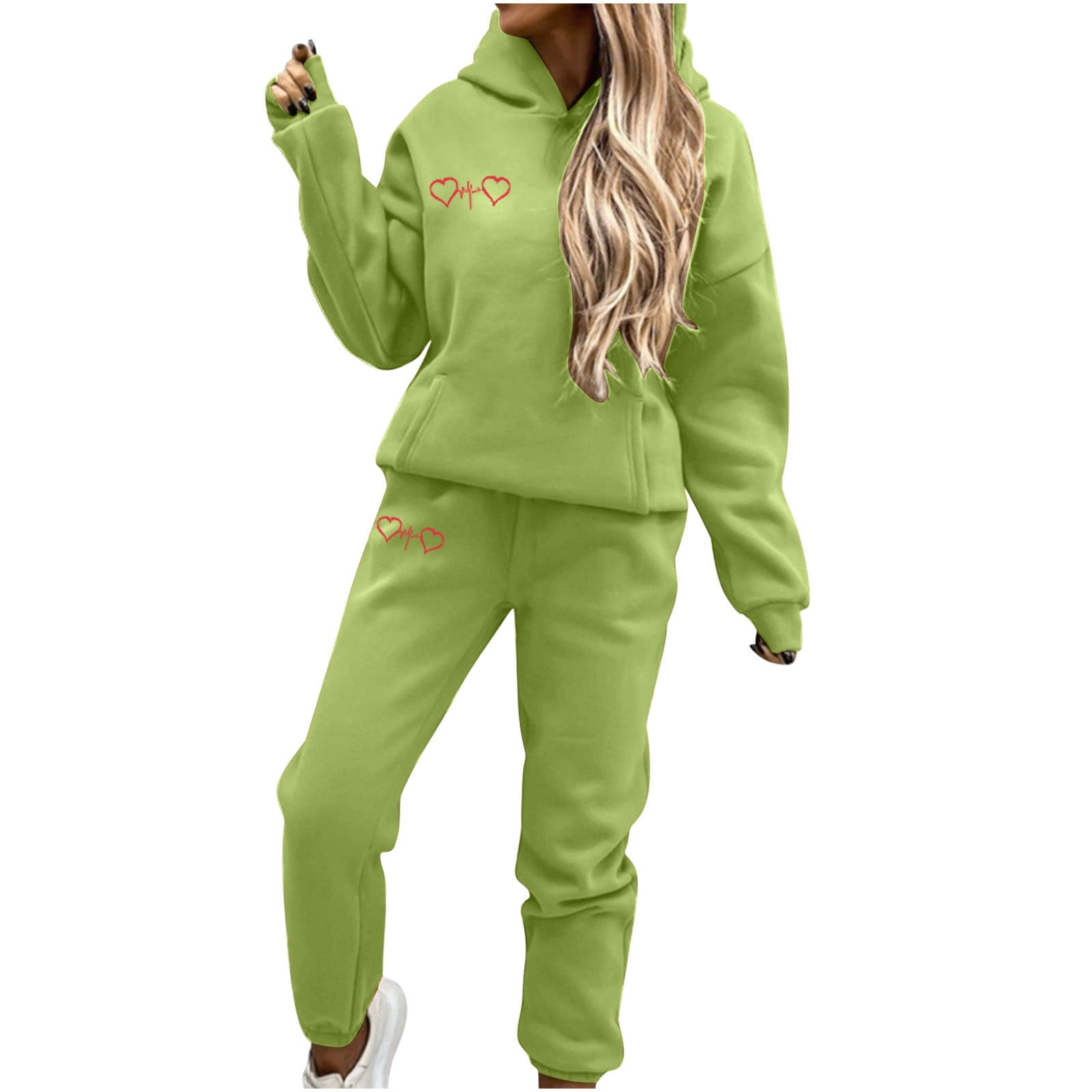 RQYYD Sweatsuits for Women Set 2 Piece Outfits Love Graphic Long Sleeve