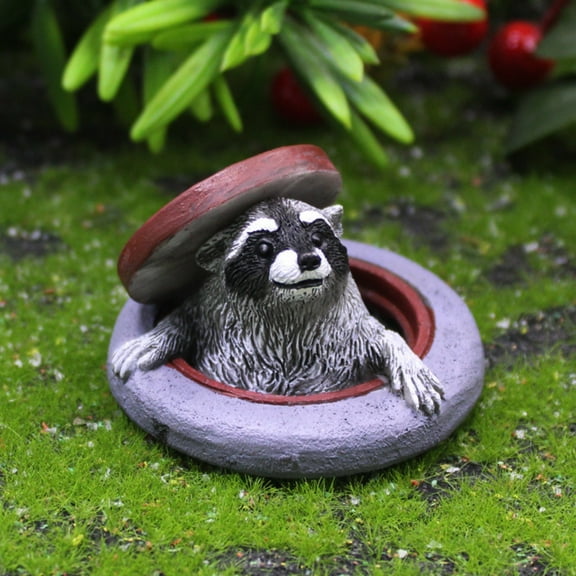 RRJ Raccoon Figurine Under Manhole Cover, Whimsical Garden Statue Resin Animal Decor, Cute Wildlife Sculpture for Outdoor Patio Yard Lawn Ornament, Unique Home Garden Decoration