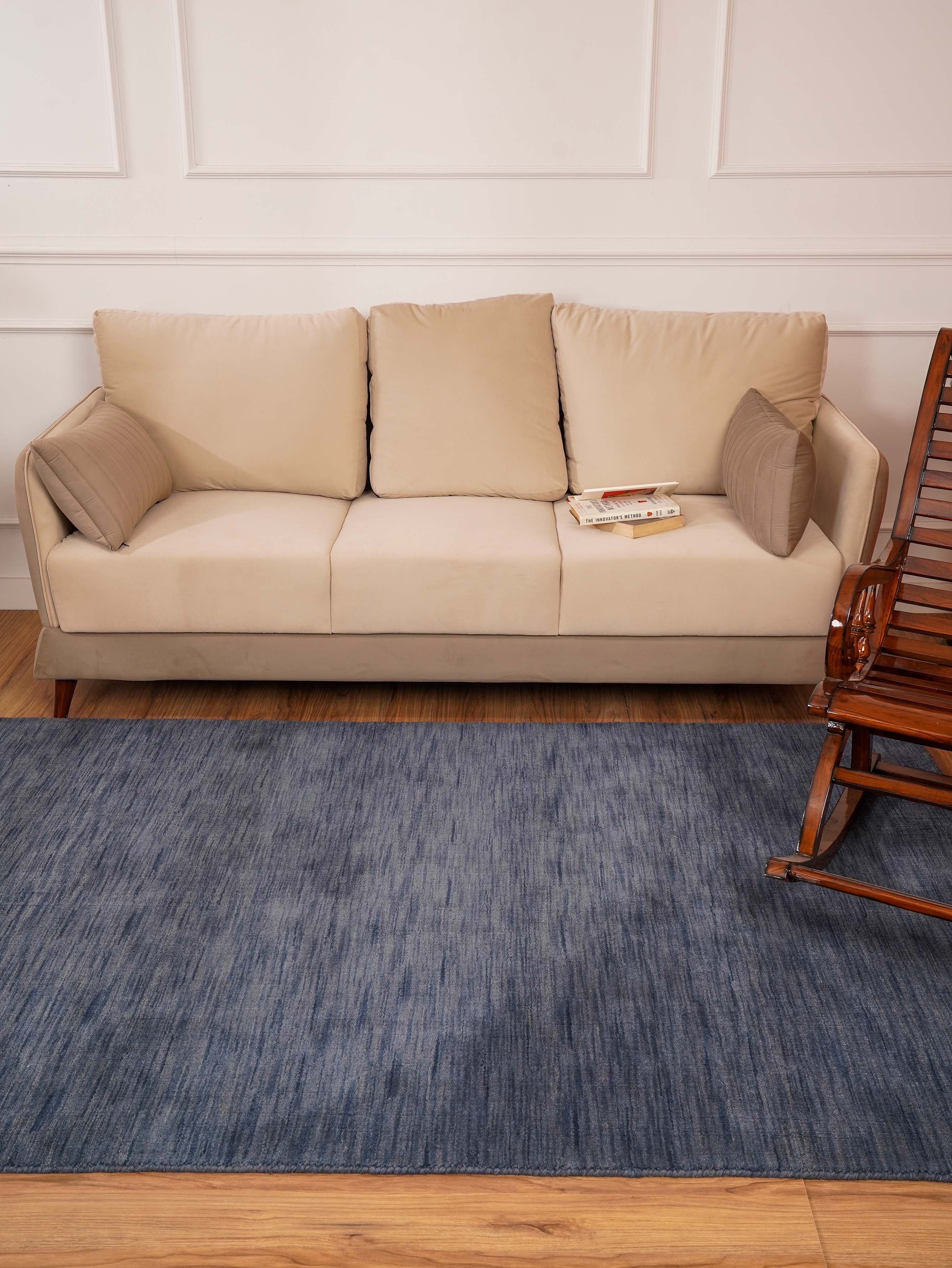 Hand-Knotted Blue Wool 4' x 6' Rectangular Rug
