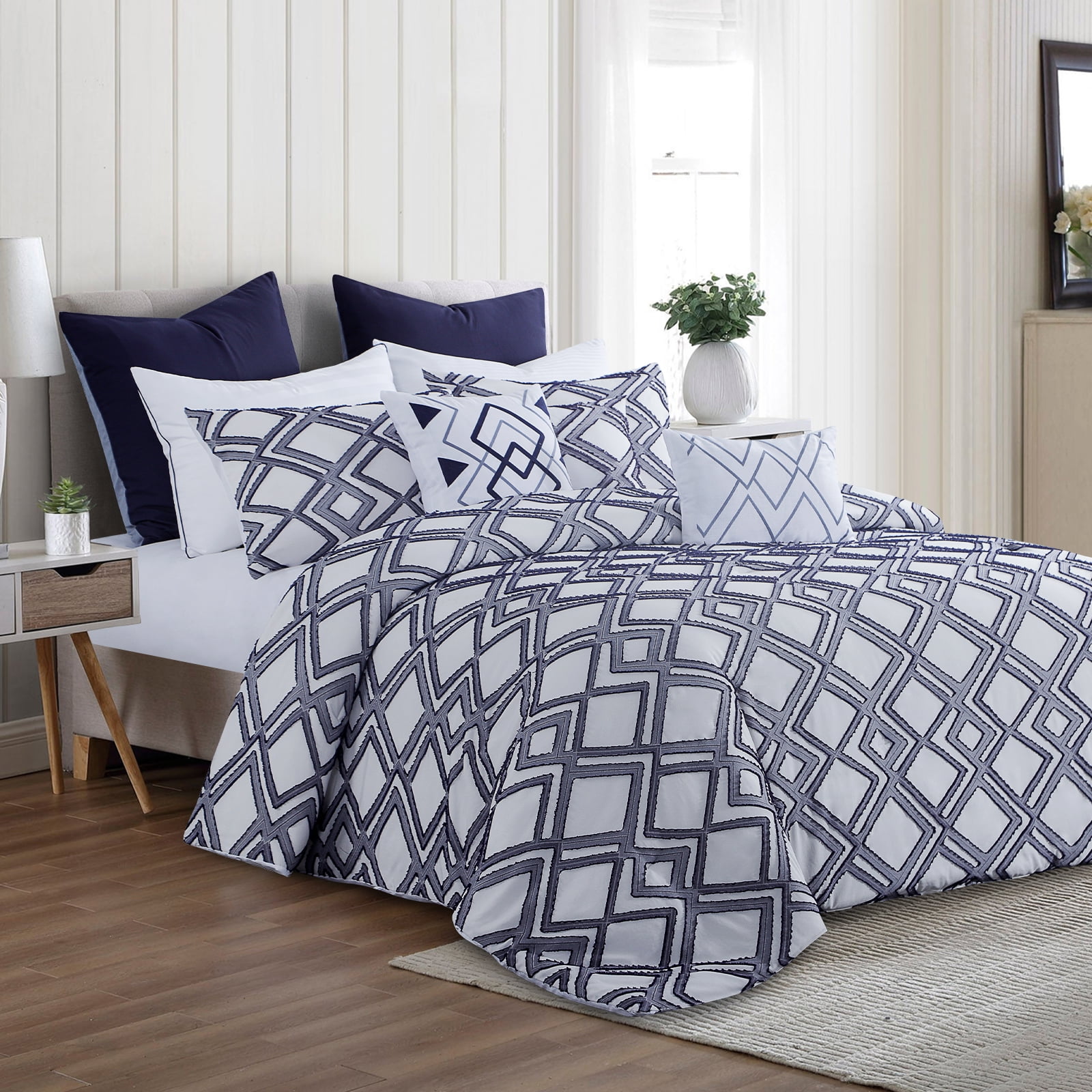 RUIKASI 5 Piece Tufted Comforter Set, Shams, Geometric Dec Pillows