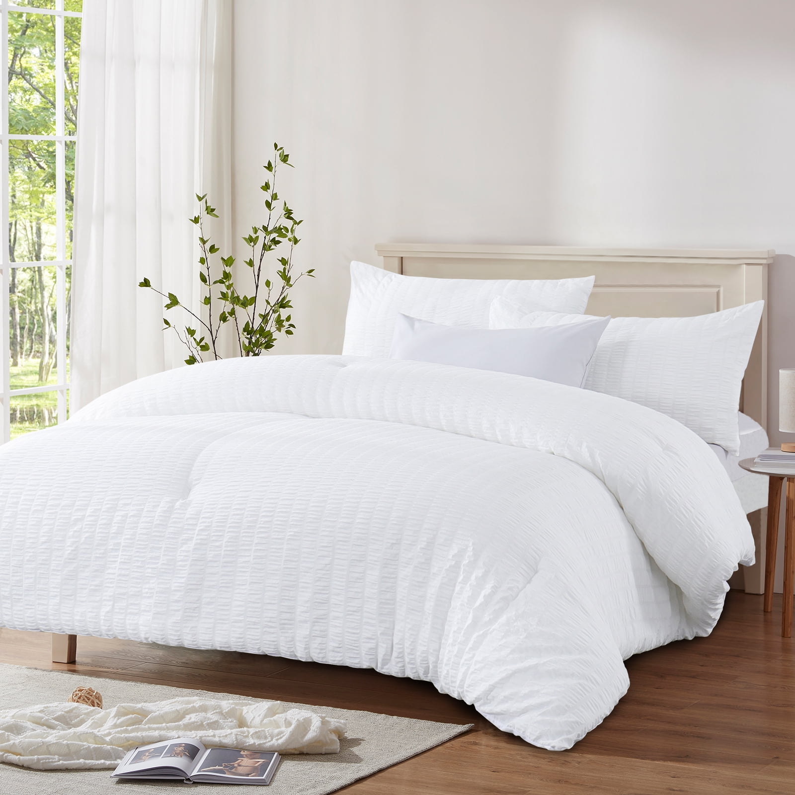 RUIKASI Seersucker Queen Comforter Set (90x90 inches), 3 Pieces- 100% Soft Washed Microfiber Lightweight Bedding with 2 Pillowcases, All Season Down Alternative,White