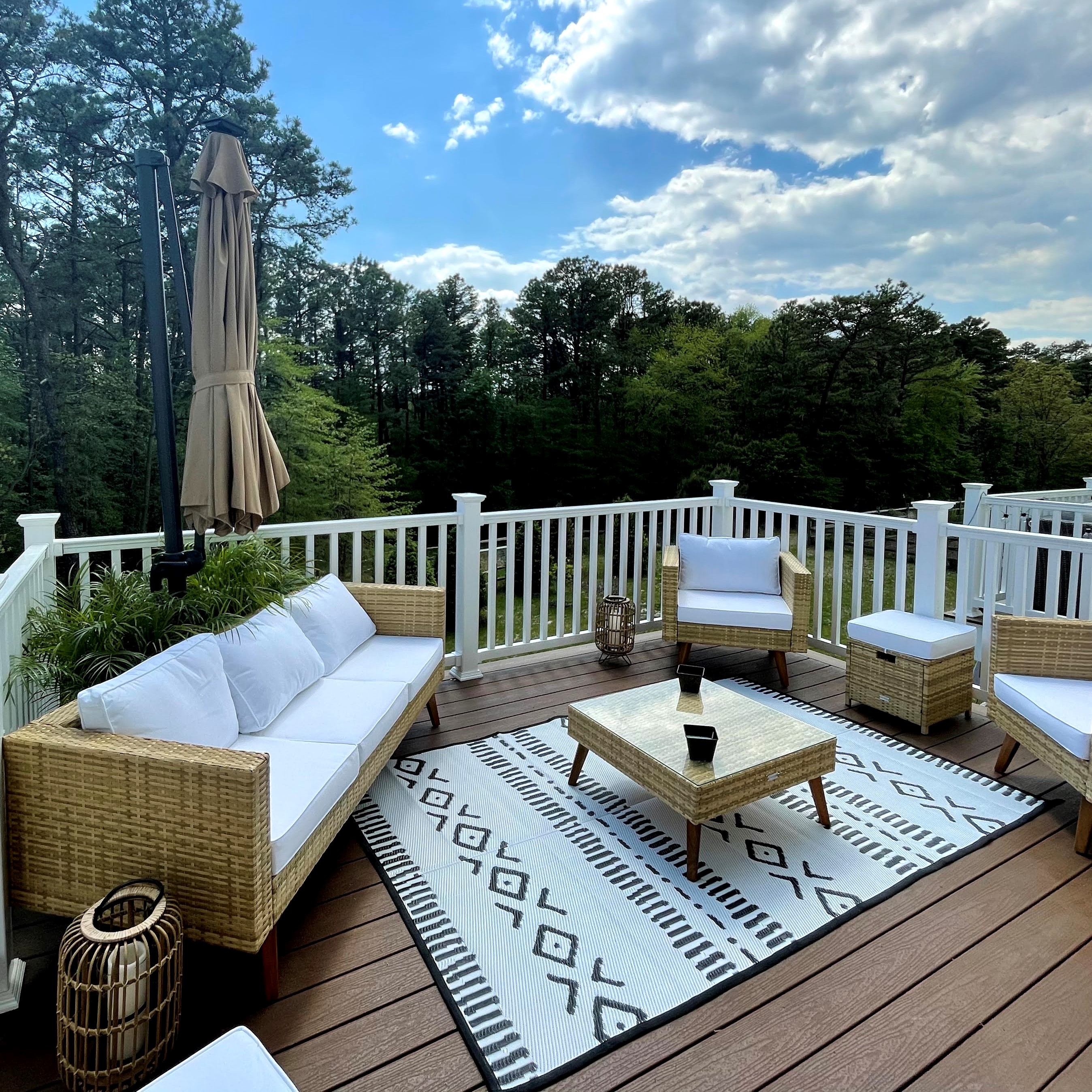 RV Rug Outdoor Camping Rugs for Outside Your RV 5x8 Black and White