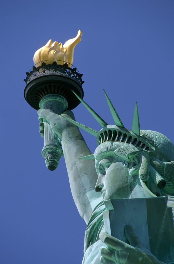 RWatts Close-Up Of Statue Of Liberty Manhattan New York Ny Usa Canvas Art - Ron Watts Design Pics (11 x 17)