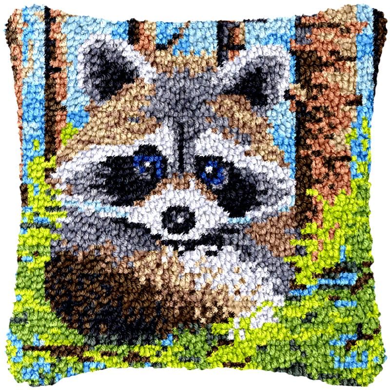 Raccoon Latch Hook Pillow Cover Kits for DIY Handmade Throw Pillow Cross Stitch Latch Hook Pillowcase Rug Kits with Preprinted Color Pattern Canvas Crochet Yarn Kits 17''X 17''(fv26)