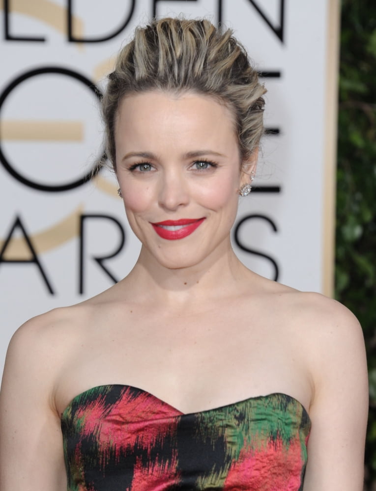 Rachel Mcadams At Arrivals For 73Rd Annual Golden Globe Awards 2016 - Arrivals 4 Canvas Art - (16 x 20)
