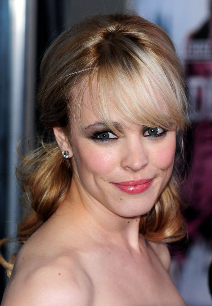 Rachel Mcadams At Arrivals For Sherlock Holmes Premiere Canvas Art -  (16 x 20)