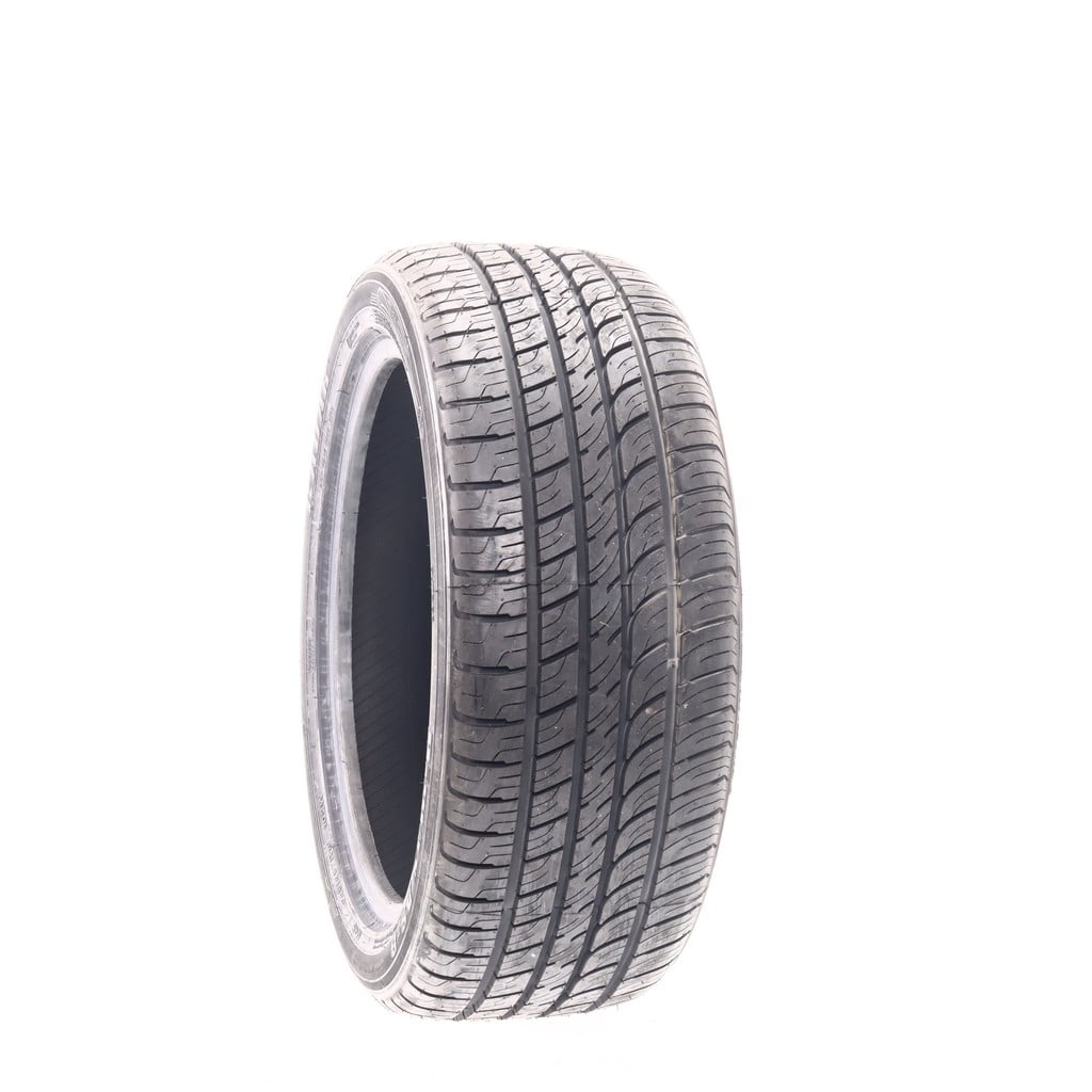 Radar Dimax AS-8 245/45R19 102 W Tire Fits: 2010-14 Ford Mustang GT, 2014-16 Chevrolet Impala LTZ