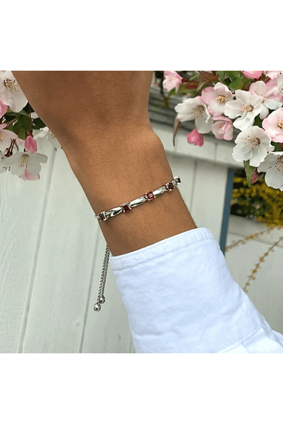 January Birthstone Garnet Bolo Bracelet in 925 Sterling Silver – Adjustable Slider Bracelet for Women
