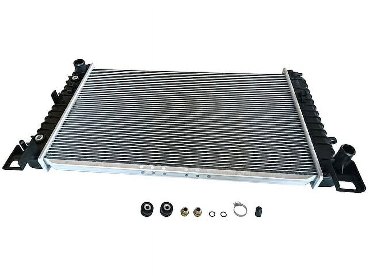 Radiator - Compatible with 1999 - 2006 Chevy Silverado 1500 (with 28 ...
