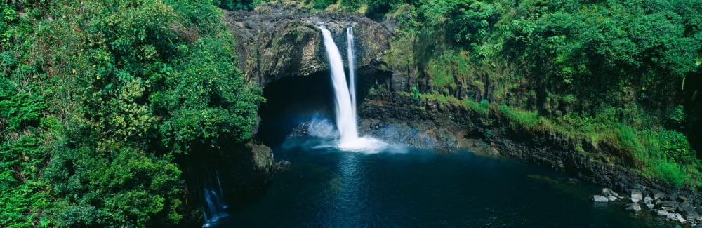 Rainbow Falls in Wailuku River State Park Hilo Hawaii Canvas Art - Panoramic Images (36 x 12)