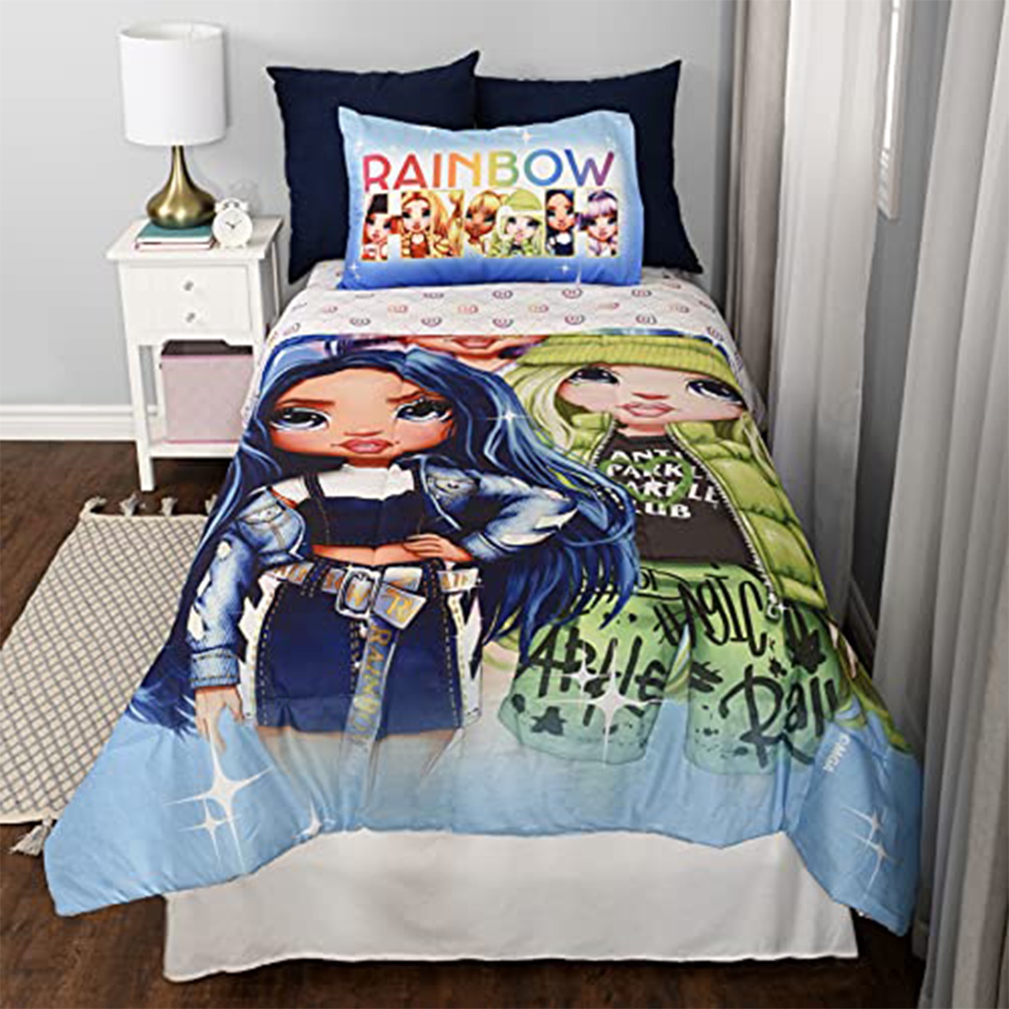 Rainbow High 4Piece Twin Bedding Set with Reversible Comforter for