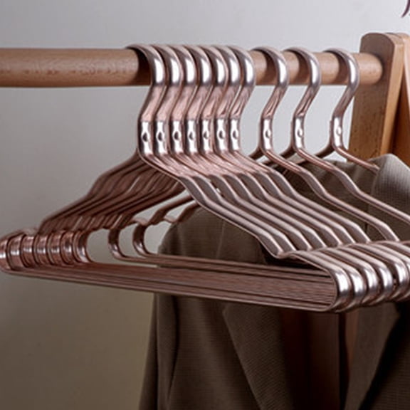 Raindrops 5Pcs Adults Hangers Golden Metal Skid Resistance Non Breakable Clothes Organizer