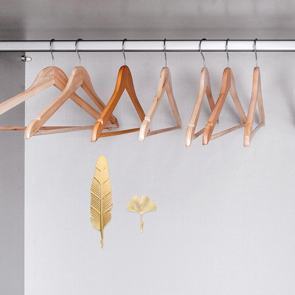 Raindrops Golden Iron Wall Hooks for Garden Decorating Leaf Shape 4 PiecesHooks Crafted with Material