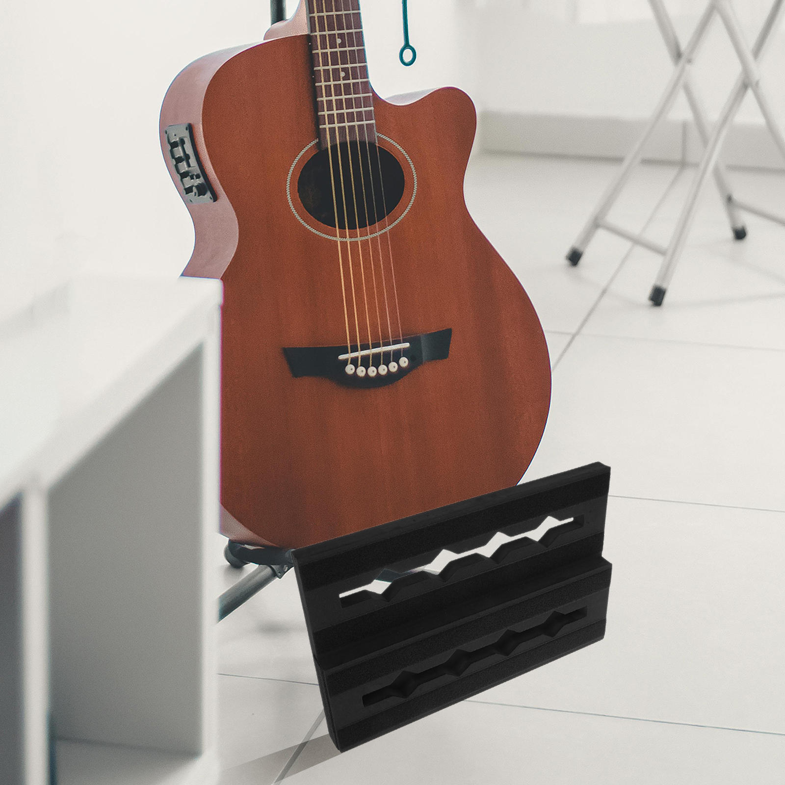 FOMIYES Lightweight Eva Material Guitar Effect Board Black with Cable Slots and Shock Absorbing Surface