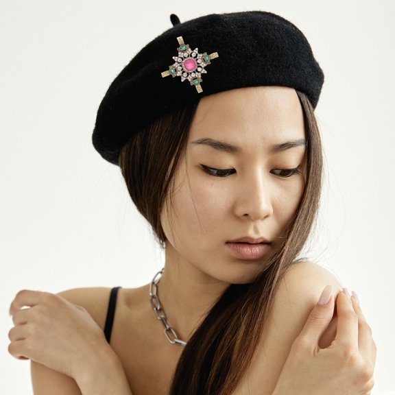 FOMIYES Vintage Baroque Style Brooch with Rhinestone Decoration for Elegant Clothing and Bags