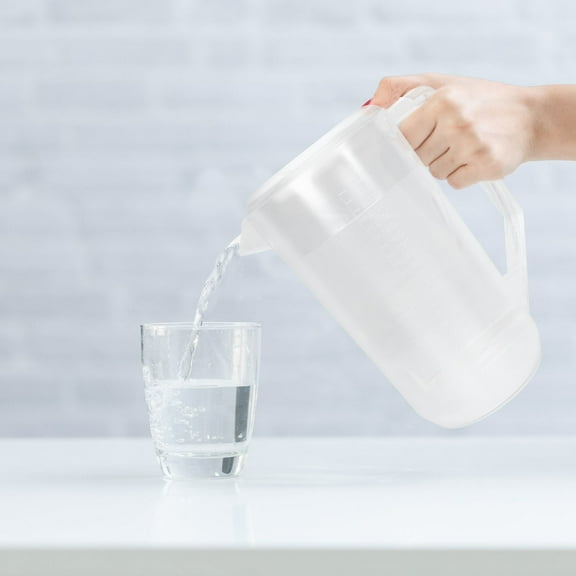 Raindrops White Acrylic PC Pitcher with Lid for Storage Beautiful and Suitable for Family Use 0.8L