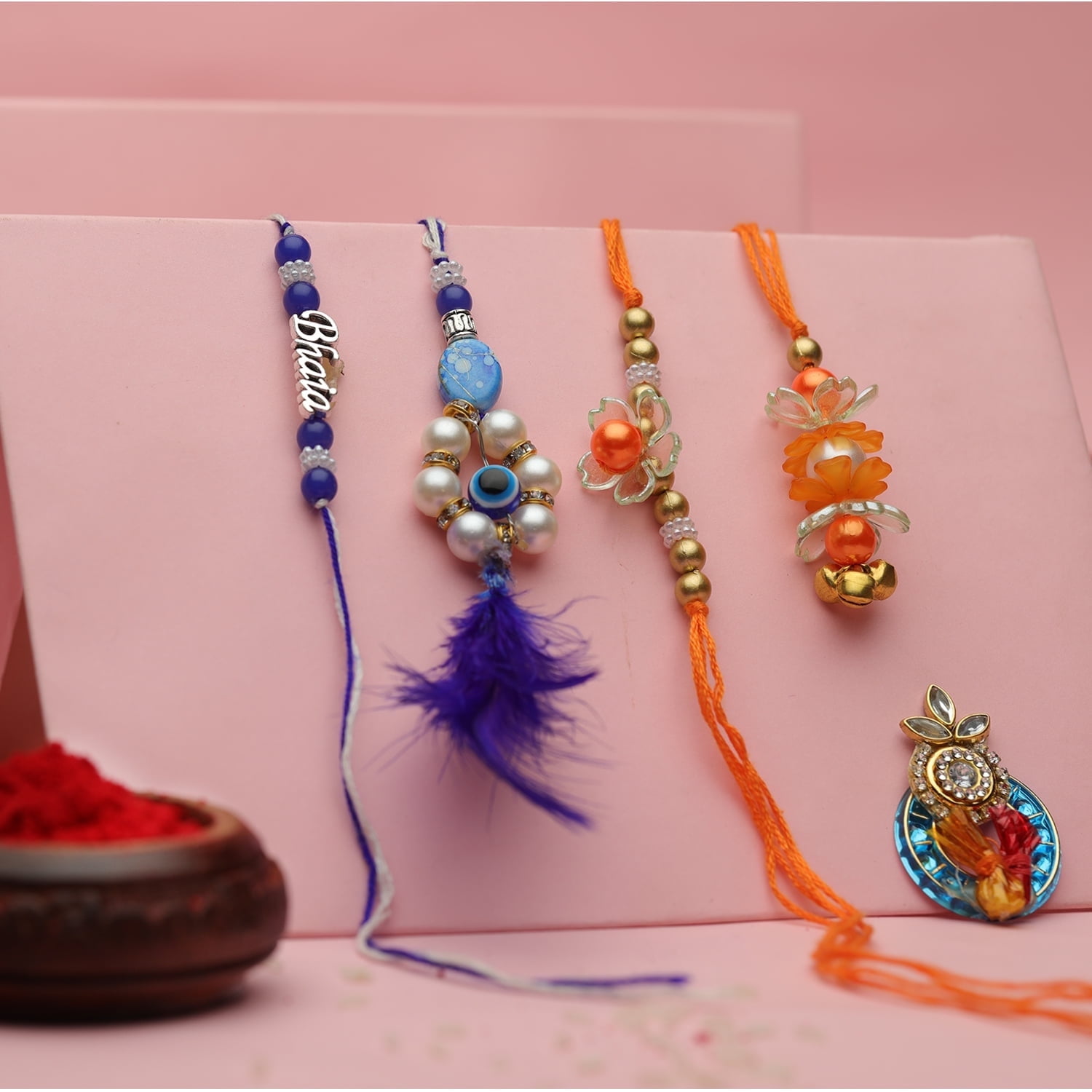 Aditri Creation Set Rakhi Indiano: 3 Rakhi Premium Arancioni Con Lumba E Dora, Confezione Regalo Per Festa Raksha Bandhan