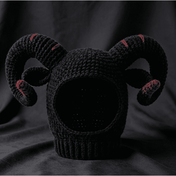 Ram's Horns Crochet Goth Cat Hats Eye‑Catching Curly Ram Horn Detail Stretchy One‑Size Pet Costume Hat Suitable for Majority of Adult Cat Breeds