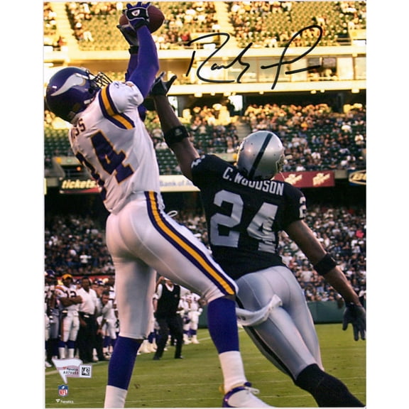 Randy Moss Minnesota Vikings Autographed 8" x 10" Catch Vs. Raiders Photograph - Fanatics Authentic Certified
