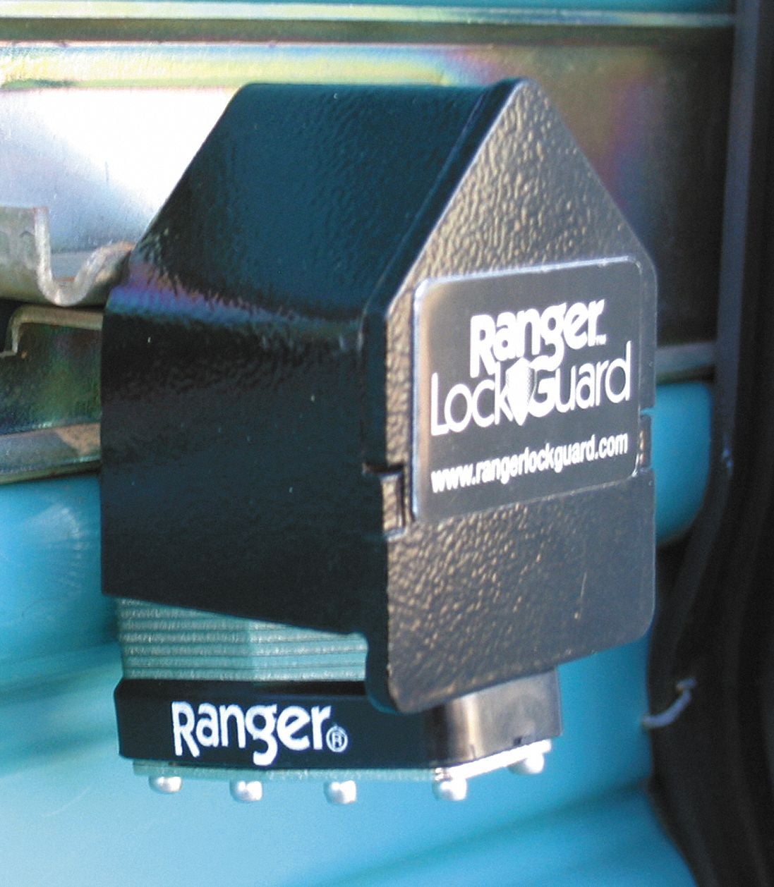 Ranger Lock Padlock Guard,2 1/2in,Hardened Steel,Blk RGRC00