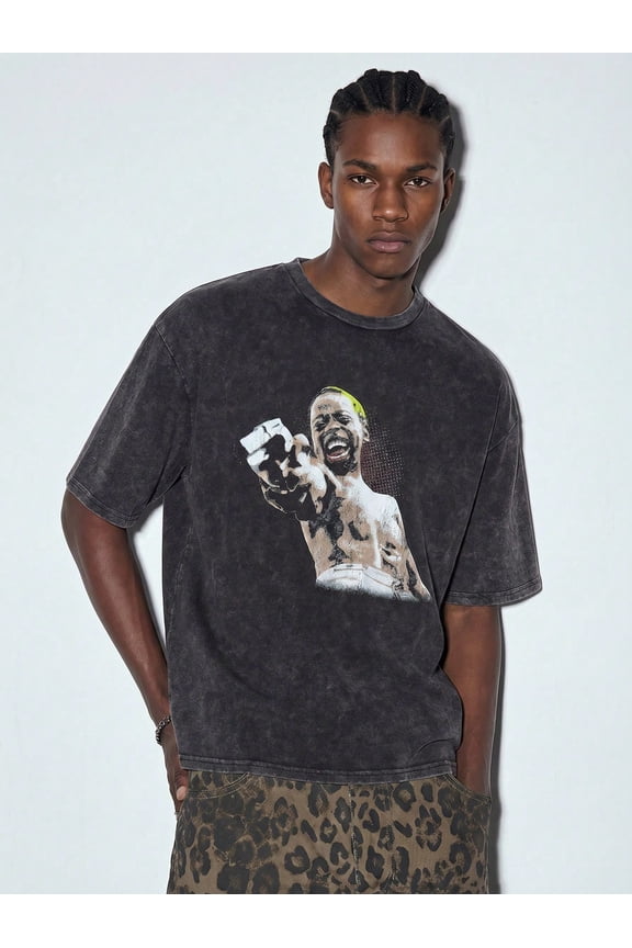 Rapper Holding Cash Graphic Vintage Oversized Washed High Street Grunge Y2K Short Sleeve Crewneck Cotton Unisex Men's Women's Tee Shirt