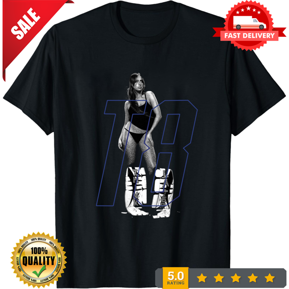 Rare Tate Mcrae Pose Black Cotton Short Sleeve Size S-4XL T-Shirt, LIMITED EDITION-TH67849