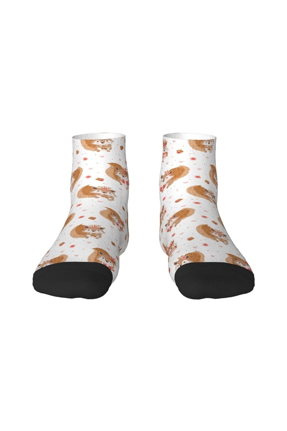 Squirrel Giving A Gift Pattern Quarter Crew Socks,Toe Seamed Ankle Socks,Cotton Cushioned Breathable Athletic Crew Sports Socks