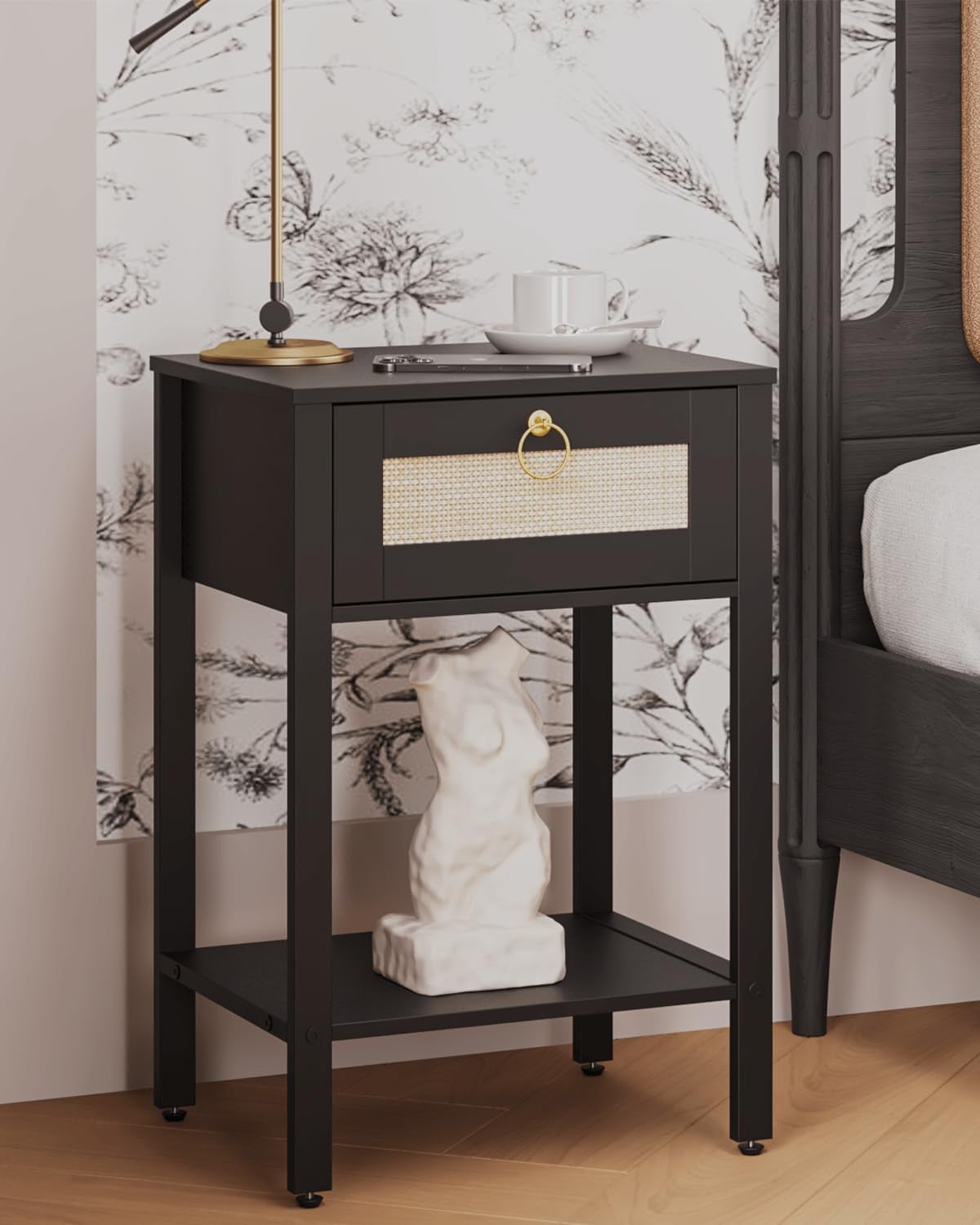Rattan Nightstand，White Modern Farmhouse Bedside Table with Storage