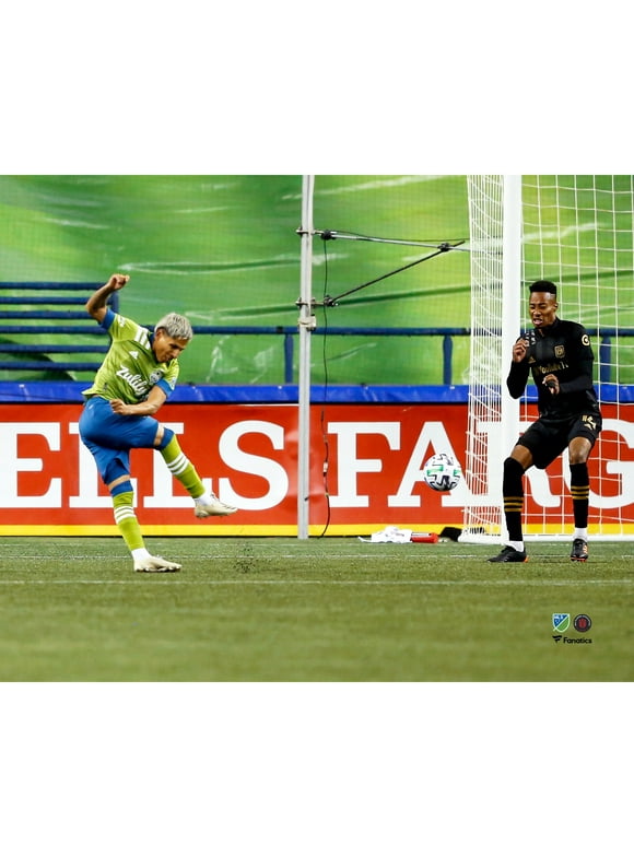 Raul Ruidiaz Seattle Sounders FC Unsigned 2020 MLS Playoffs Round 1 Goal in Win vs. LAFC Photograph - Fanatics Authentic Certified