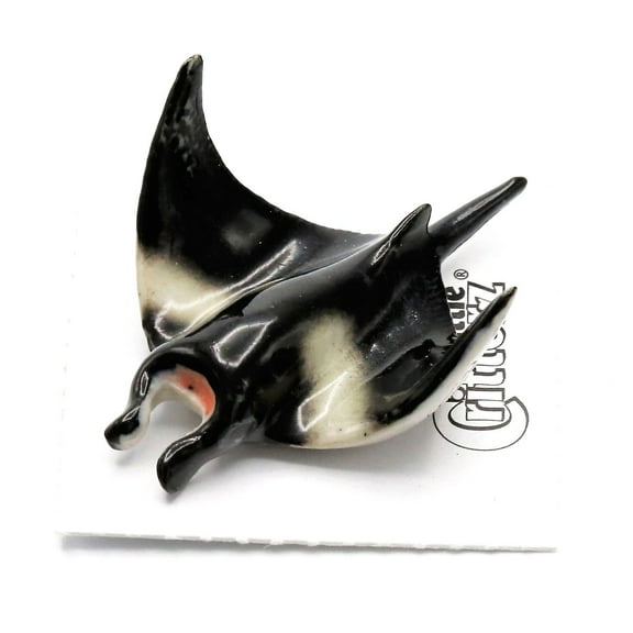 Ray - Manta Ray "Grace" - miniature porcelain figurine