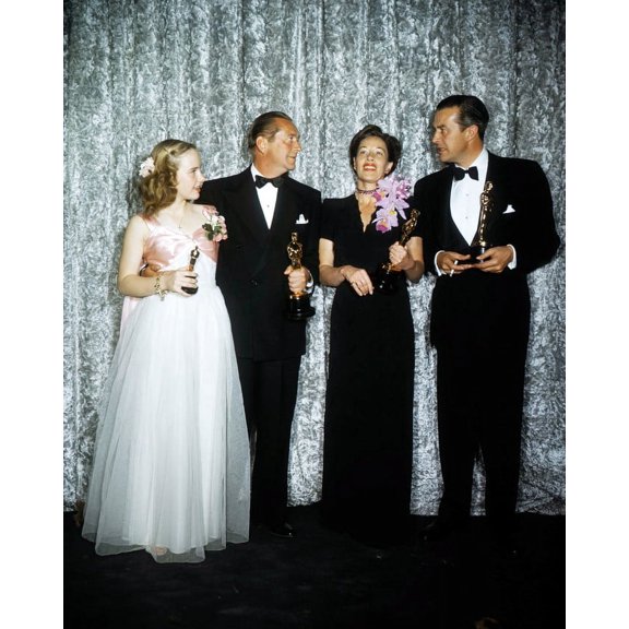 Ray Milland Anne Revere James Dunn Academy Awards Oscar Statue 24x36 Classic Hollywood Poster