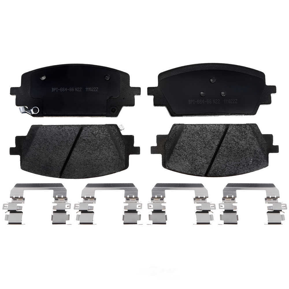 Raybestos Brakes MGD2380CH Raybestos R-Line Ceramic Brake Pad Set