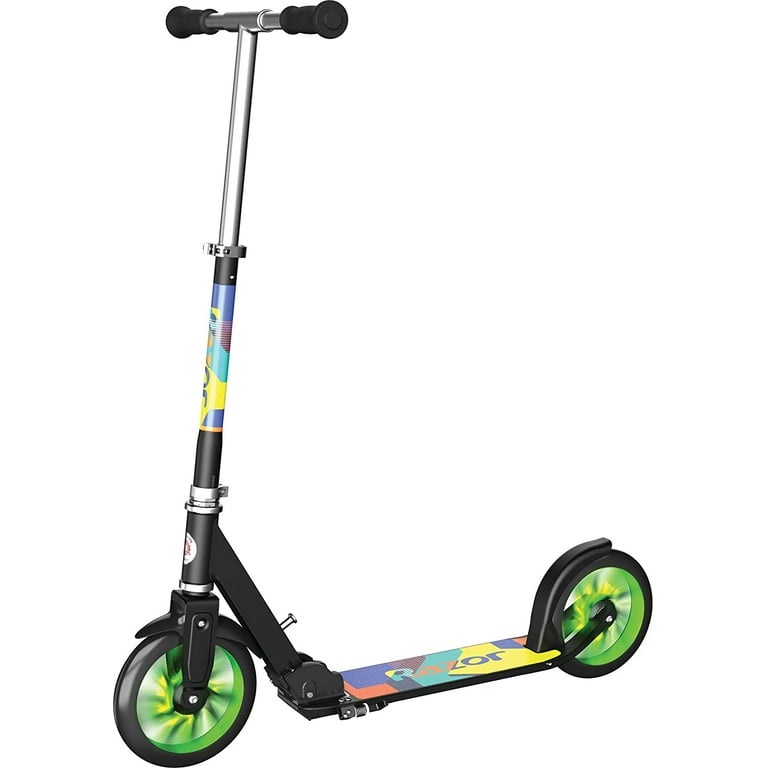 Razor A5 Lux Light-up Kick Scooter - Green, Large 8