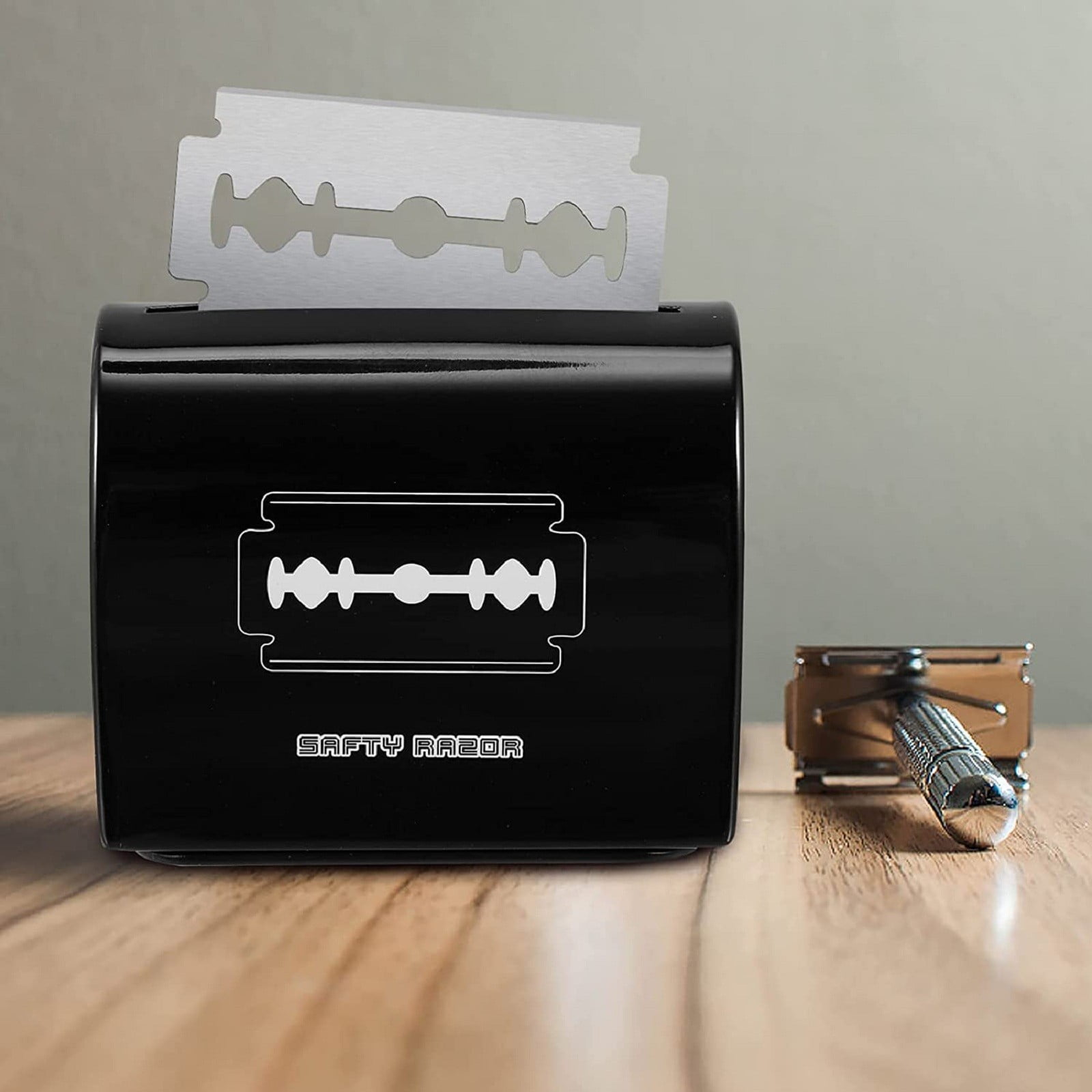 Razors Blade Disposal Case Safe Storage Bank For Used Razors Blades