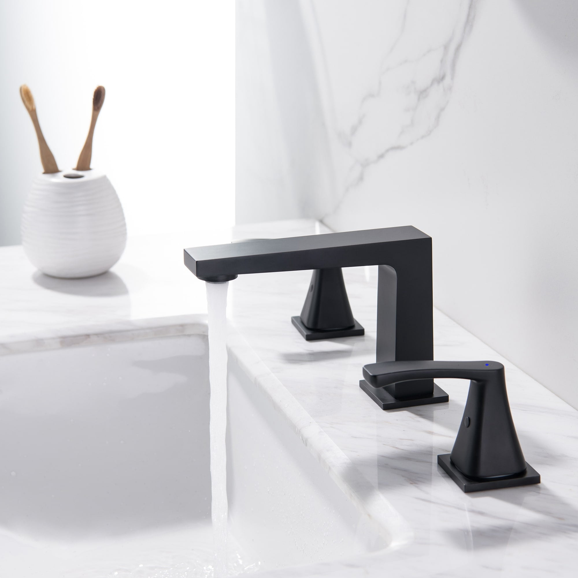 Rbrohant 8 in. Widespread Double-Handle Bathroom Sink Faucet Matte ...