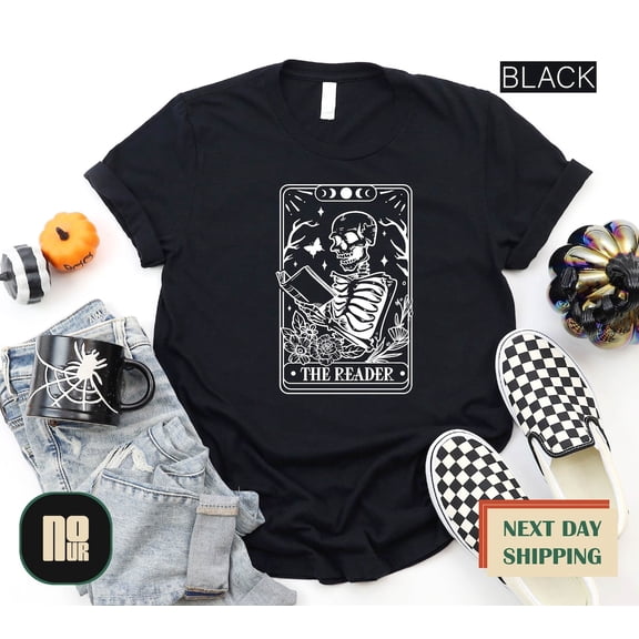 Reader Tarot Card T-Shirt, Reader Shirt, Tarot Card Shirt, Book Lover , Bookish Shirt, Library Shirt , Tarot Tee, Book Tarot Shirt SWEATSHIRT All Size S-5XL