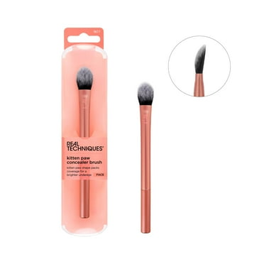 Real Techniques Brightening Concealer Makeup Brush, for Eye Cream & Concealer, 1 Count