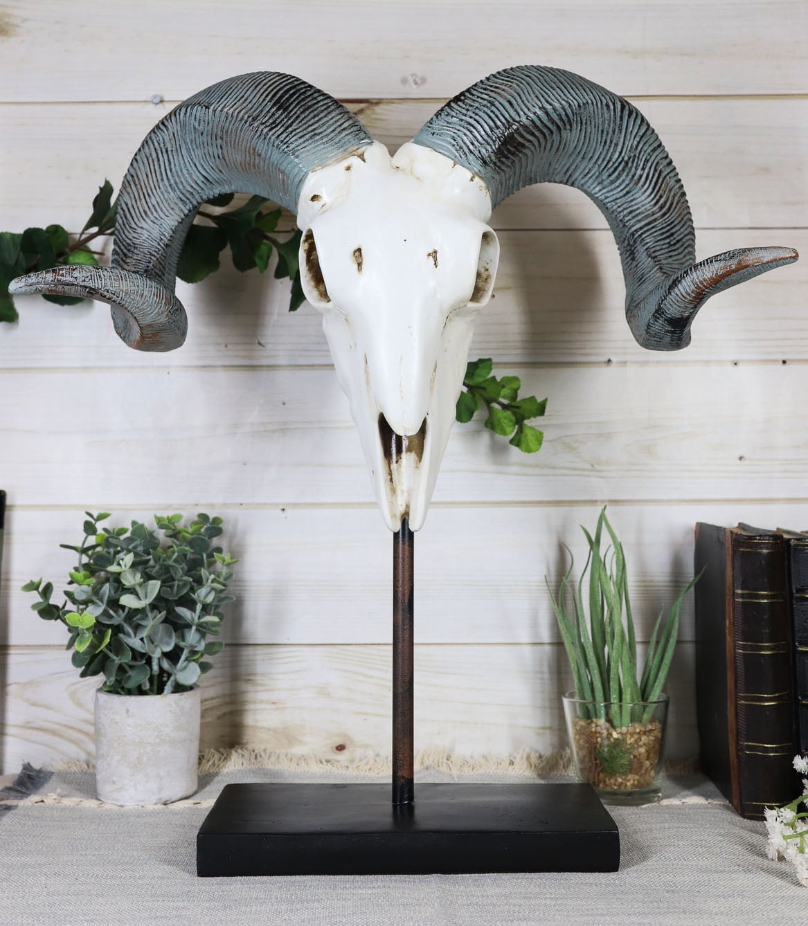 Realistic Bighorn Sheep Ram Head Skull Rustic Sculpture On Pole