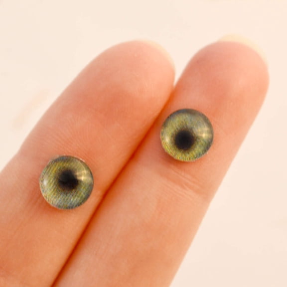 Realistic Green Human Glass Eyes