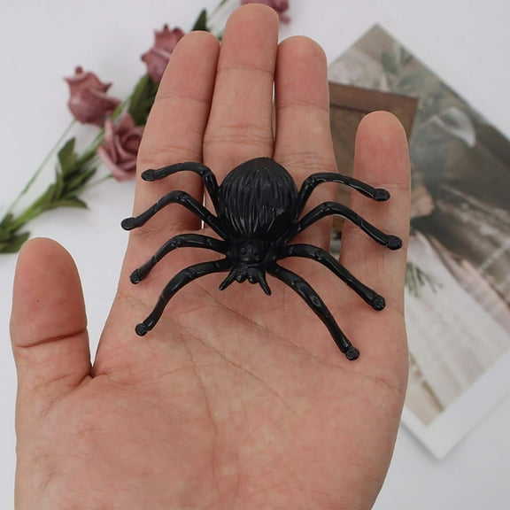 Realistic Prank Simulation Spider Halloween Prop, Detailed Durable Easy Mount Versatile Creepy Scene Layout Supply, Spoof Insect Decor for Haunted House Indoor Outdoor Halloween Party Setup