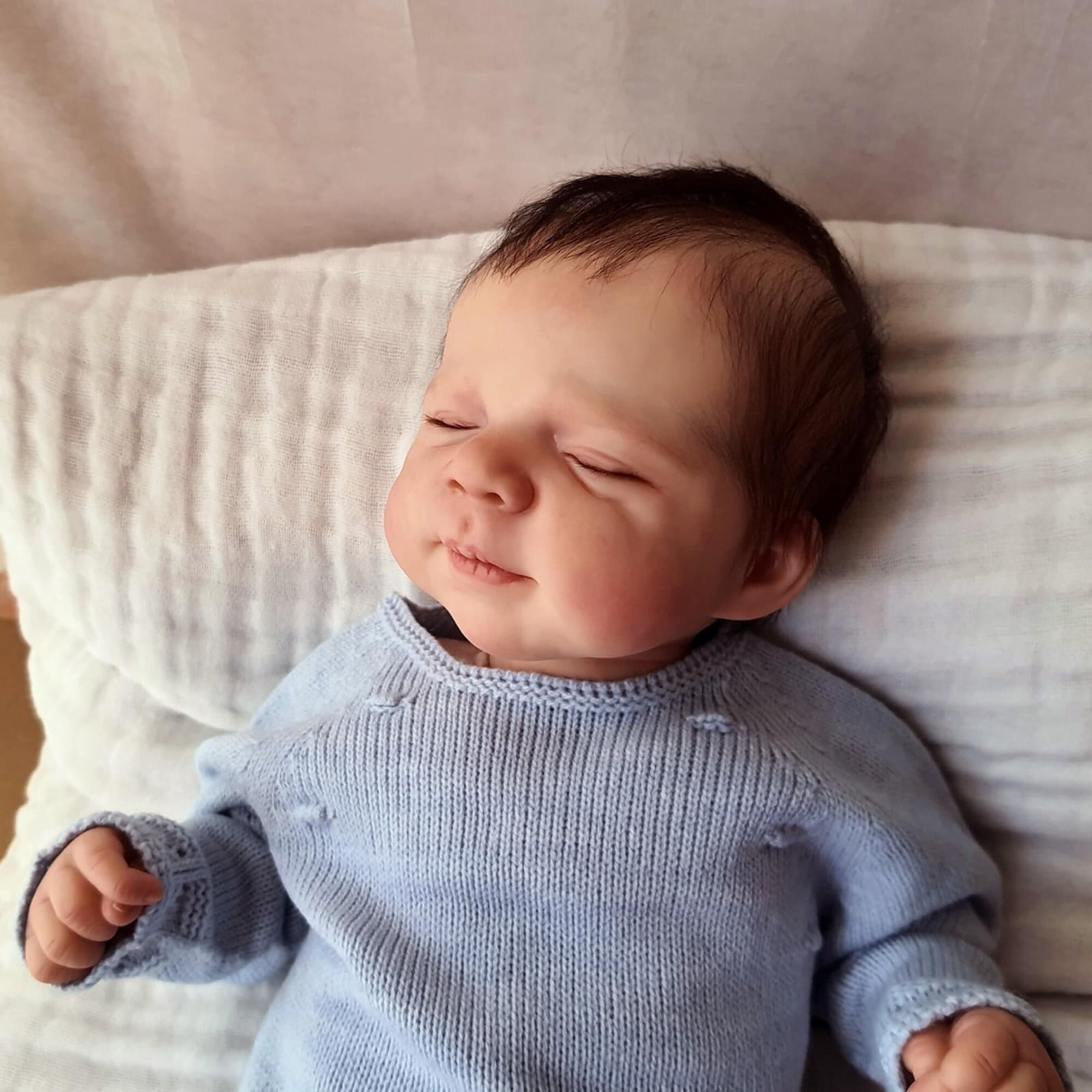 Realistic Reborn Baby Dolls - 18 inch Real Life Baby Boy, Lifelike Doll with Cloth Body, Newborn Baby Toddler Toy for Kids Age 3+