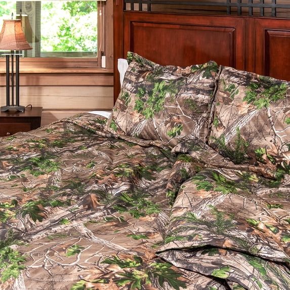 Realtree Xtra Green Camo King Bedding Set, Includes Comforter and Shams