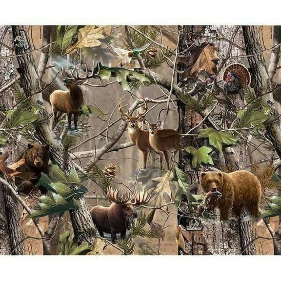 Realtree Fabrique Innovations Cotton 36" x 44" Animal Quilting Fabric, 1 Each