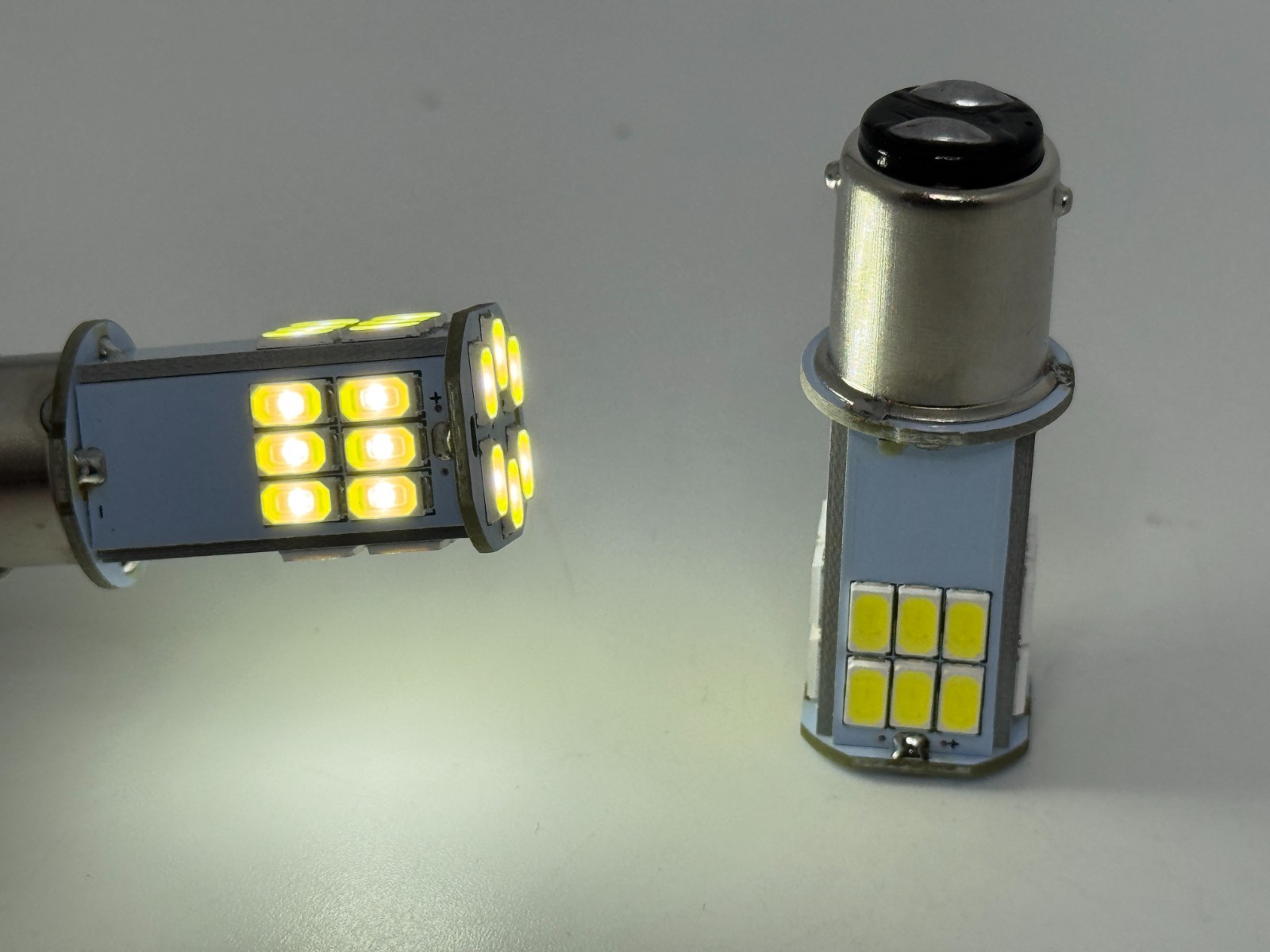 Rebaydo 2pcs 1158 6 Volt LED Bulb BA15D Base 30 SMD Dual Filament ...