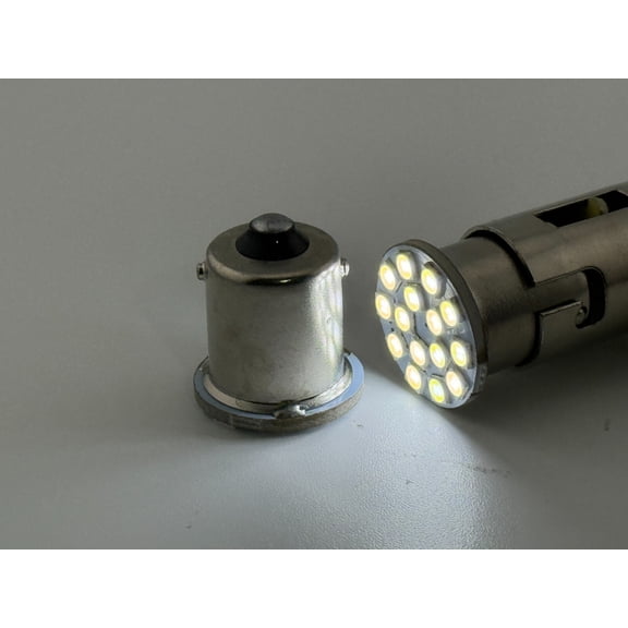 Rebaydo 2pcs BA15S LED Bulb 12 Volt AC or DC (Color:White 6000K;)