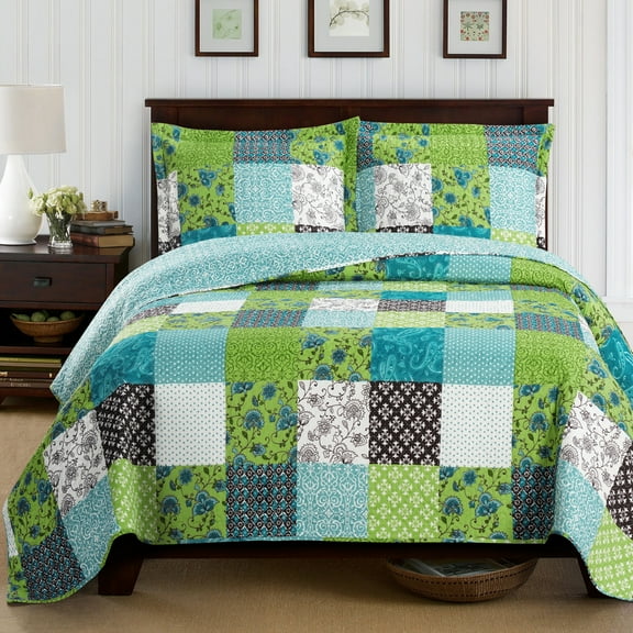 Rebekah Oversize Coverlet Garden Style Wrinkle-Free Quilt Reversible Floral Pattern
